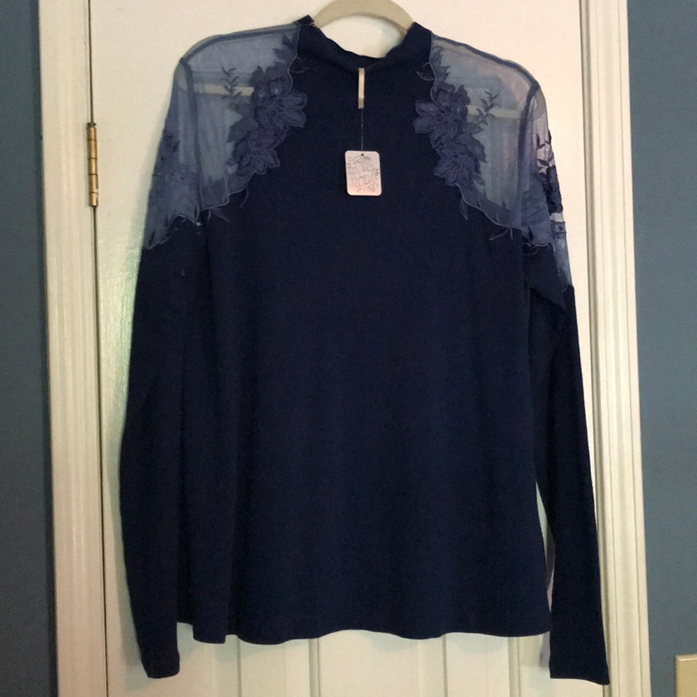 Comfy Free People Cutout Top